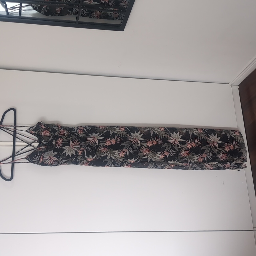 Size small Suzy shier Floral Black Maxi Dress